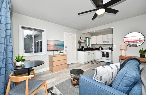 Gardena Apartment | Private Casita on Tree-Lined Street