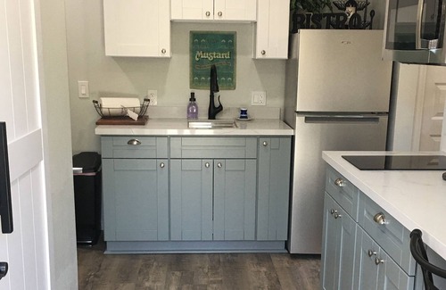 Lincoln Acres Cottage | Private Casita w/Kitchen/Laundry & Garden Living