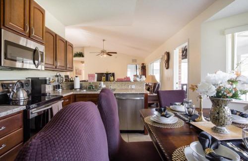 Deltona Lakes House | Private Centrally located Cozy relaxing Getaway!