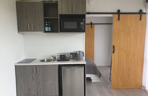 Frankland River Ski Chalet | Private Chalet for couples @ Frankland River Chalet Retreat