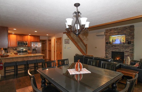 Albrightsville House | Private Chalet & Hot Tub. Access to Pool, Lake, & Beach