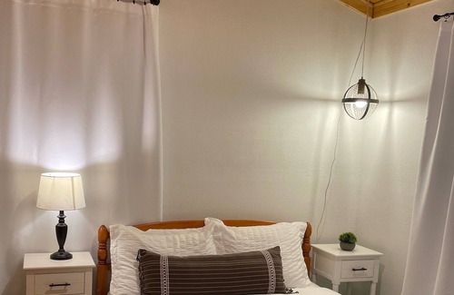 Bryan Cabin | Private charming deluxe cabin on 12-acres
