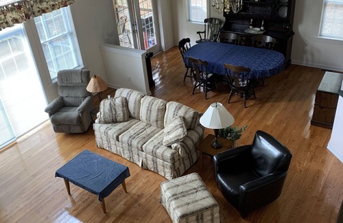 Pocono Pines House | Private cheerful 3 bedroom home