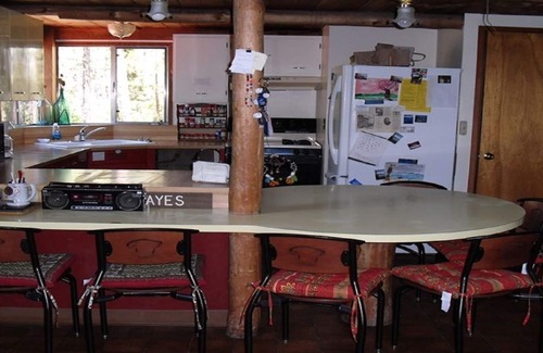 Tahoe Meadows Cabin | Private Community - 1 Block to Lake Front - Fully Furnished