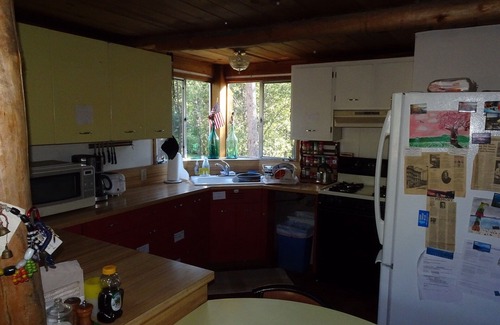 Tahoe Meadows Cabin | Private Community - 1 Block to Lake Front - Fully Furnished