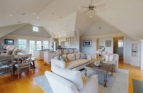 Dionis House | Private Compound w/two houses, pool, hot tub, sauna, & Jeep available to rent!