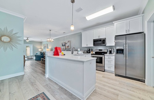 Sunset Pass Condo | PRIVATE CONDO IN BANANA BAY COMMUNITY, PRIVATE BEACH!