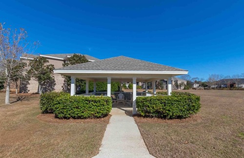 Foley Condo | Private Condo + pool access - close to OWA waterpark, sportsplex & Gulf beaches