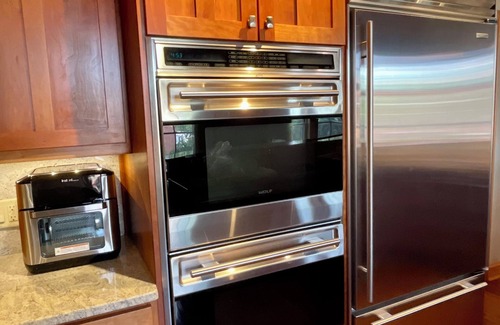 Elizabeth City Condo | Private condo, river views, off-street parking, and steps from Pailin's Alley