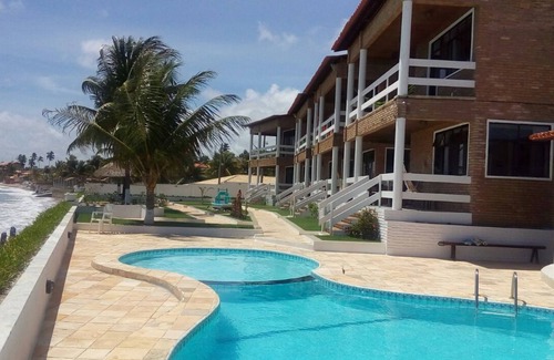 Maceio House | Private condominium comprising 4 independent houses on the Ipioca seafront.