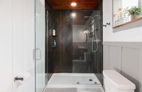 Spring Branch Other | Private container pool with pond and hot tub with views