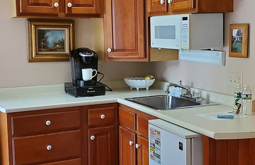 Ellicottville Cottage | Private Cottage at Saisons Inn in Ellicottville, New York