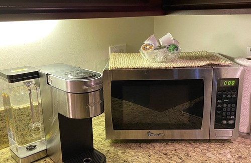Pasadena House | Private Cottage at 5 stars Resort 2Room 2Bath Luxury Suite, parking