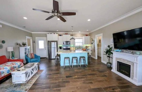 Emory House | Private Cottage at Lake Fork Texas. Fishing and Fun!