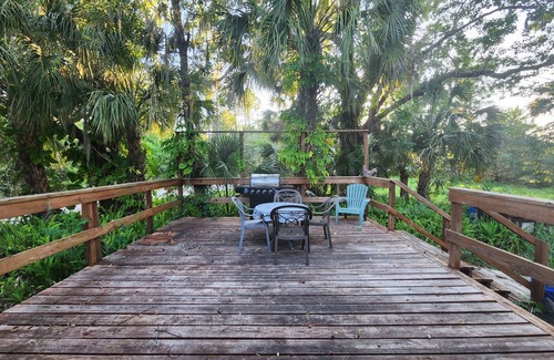 Safety Harbor Cottage | Private cottage by the Sea
