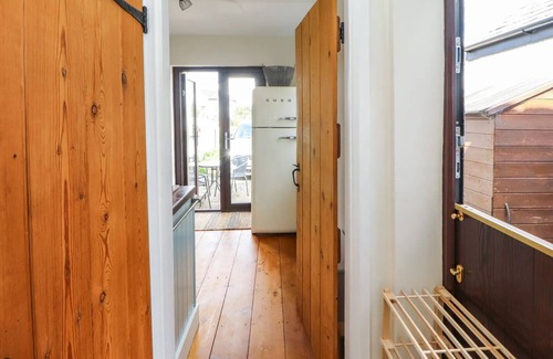 Shap Cottage | Private Cottage - Dogs Welcome - 1 Minute Walk to Local Pub