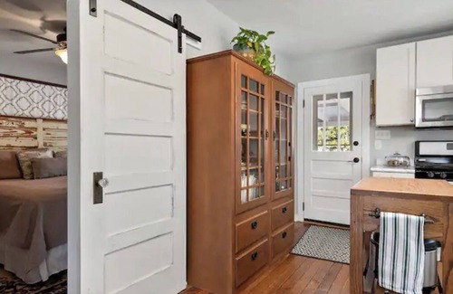 Bay St Louis House | Private Cottage- fenced yard!