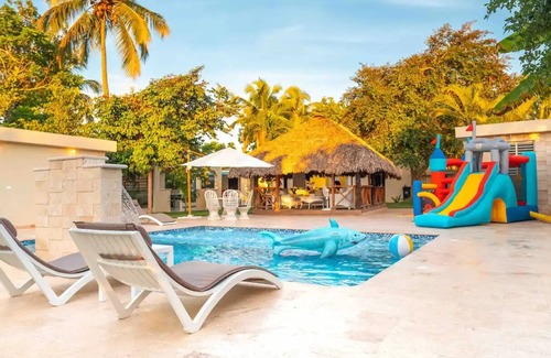 La Caleta Cottage | Private cottage in Boca Chica for 15 guests