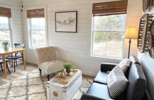 Fredericktown Cottage | Private Cottage, King Bed, Kitchenette, Views for mile, Bon Fire, Hike, Fish