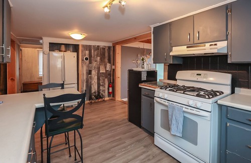 Crystal Beach Cottage | Private Cottage Retreat to Escape Your Busy Life