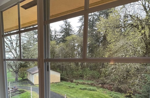 Pleasant Hill Apartment | Private country apt close to U of O and Hiking at Mt Pisgah. Peaceful setting.