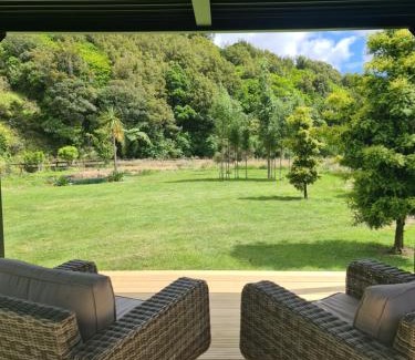 Paraparaumu House | Private Country Cottage