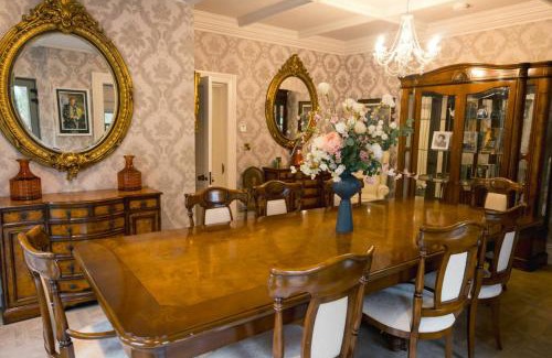 Newcastle West House | Private Country Residence Made 4 Luxury Gathering