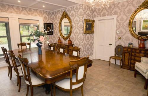 Newcastle West House | Private Country Residence Made 4 Luxury Gathering