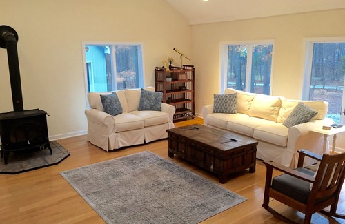 Lakeville House | Private Country Retreat in Lovely Lakeville CT
