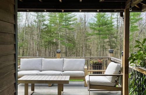 Kerhonkson House | Private Countryside Retreat, near Minnewaska