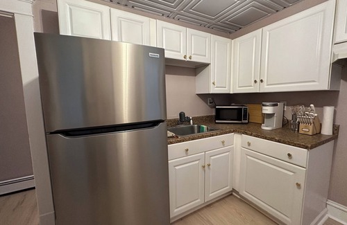 Scranton Apartment | Private Cozy 2-bedroom apartment in charming Scranton with AC