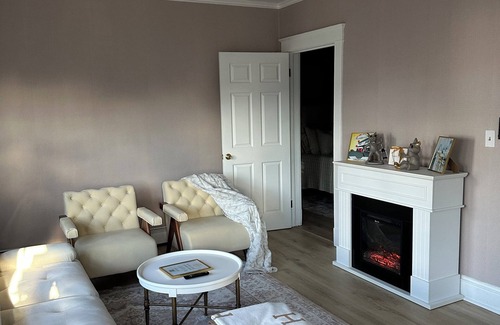 Scranton Apartment | Private Cozy 2-bedroom apartment in charming Scranton with AC
