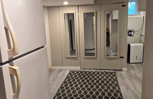 Peterborough Apartment | Private Cozy apartment minutes away from lift lock waterways, golf clubs, parks