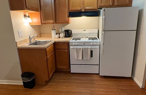 Parkside Apartment | Private cozy Apartment 1Bed+1Bath n“Entire place only for you”nWiFi-Parkingnn