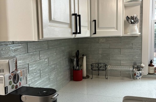 Queens Apartment | Private Cozy Apartment - Walking Distance from LaGuardia Airport