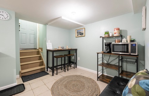 Nutley Apartment | Private Cozy Basement 2 br Apt. 30mins to NYC!