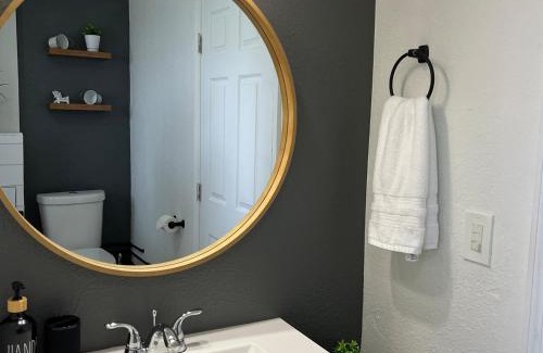 South Venice Apartment | Private, cozy, beach guest-suite B