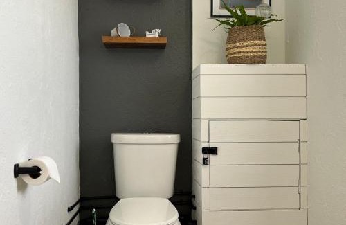 South Venice Apartment | Private, cozy, beach guest-suite B