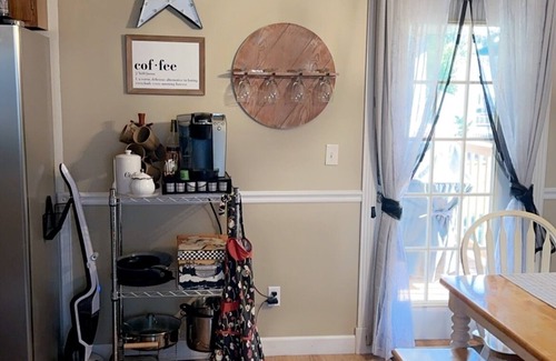 Morristown House | Private, Cozy, Clean 4 Bedroom Home in Morristown. WiFi, AC, close to downtown.
