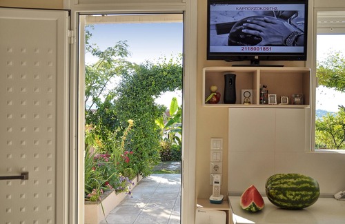 Perama House | Private, Cozy Decorated, Fancy And Modern Cottage With Sea Views And Garden.