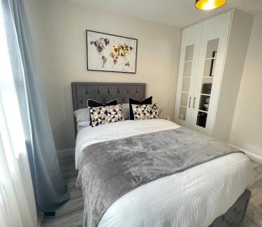 Ballitore House | Private Cozy Double Bedroom