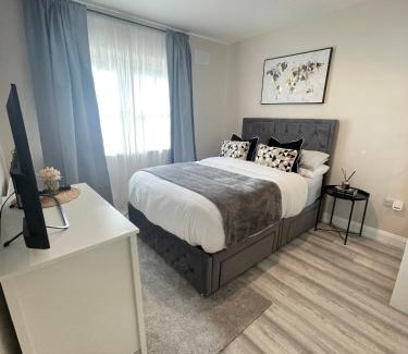 Ballitore House | Private Cozy Double Bedroom