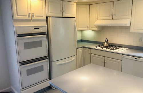 Hyannis Port House | Private Cozy House - Near Beach, Ferry, JFK House