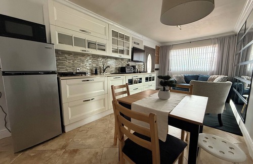 Flagami Apartment | Private & Cozy studio apartment