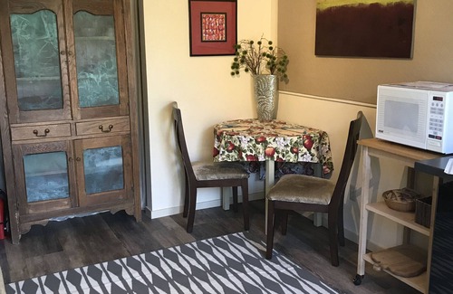 Monterey House | Private Cozy Suite/Cannery Row