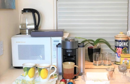 Monte Sereno Apartment | Private Cozy suite in Los Gatos -Saratoga walking distance to downtown.