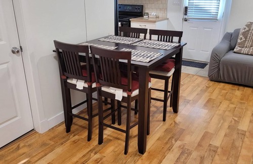 South Newton House | Private Cozy Suite with Parking and options for one bedroom or two bedbedrooms