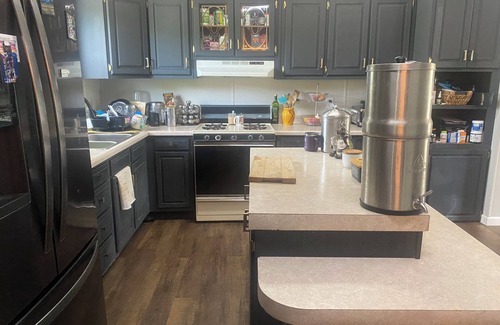 Rapid City House | Private Creekside 3 Bedroom Home On 2 Acres