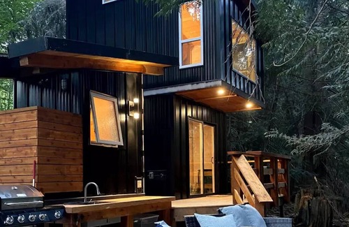 Regional District of Nanaimo Other | Private Creekside Cabin minutes from Parksville