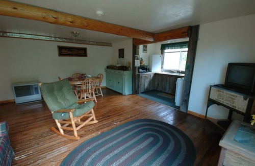 Chico Cabin | Private Creekside Retreat Near Yellowstone & Chico Hot Springs